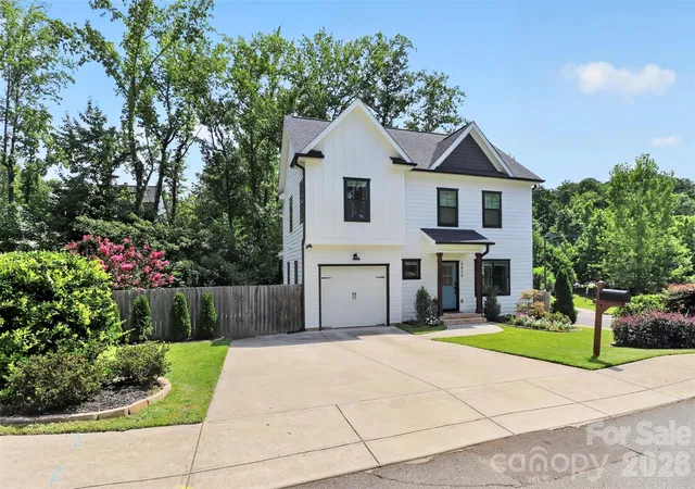 image of 3039 Palm Ave, Charlotte, NC 28205 | MLS# 4406774