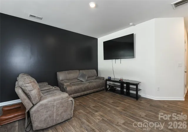 Photo 4 of Townhouse for sale at 6005 Guildford Hl Ln, Charlotte, NC 28215 | MLS# 4406775 | Listing updated on 2026-10-28