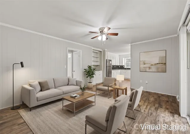 Photo 4 of Single family home for sale at 2726 Meadowcliff Dr, Charlotte, NC 28215 | MLS# 4406782 | Listing updated on 2026-09-25