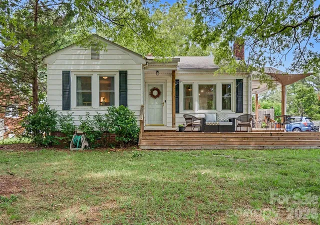 Photo 2 of Single family home for sale at 166 Wilson St Ne, Concord, NC 28025 | MLS# 4406783 | Listing updated on 2026-08-26
