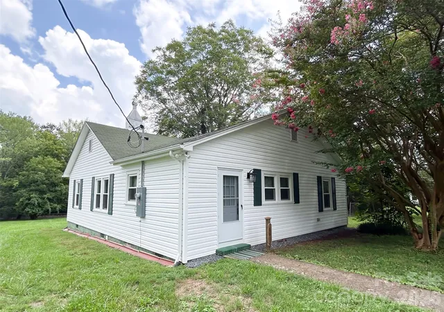 1st image of 661 Central St, Hudson, NC 28638 | MLS# 4406786