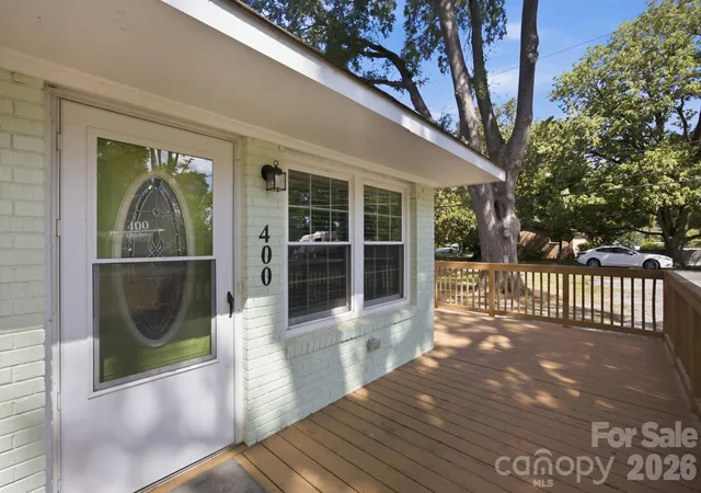 Photo 3 of Single family home for sale at 400 Olin Dr, Waxhaw, NC 28173 | MLS# 4406801 | Listing updated on 2026-07-25
