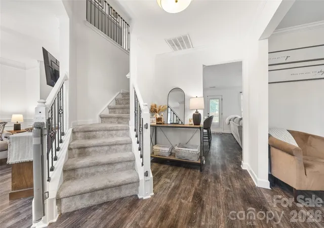 Photo 4 of Single family home for sale at 102 Nims Spring Dr, Fort Mill, SC 29715 | MLS# 4406817 | Listing updated on 2026-09-03