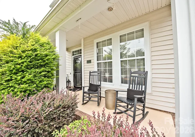 Photo 4 of Single family home for sale at 10912 Owl Nest Ln, Charlotte, NC 28277 | MLS# 4406818 | Listing updated on 2026-09-30