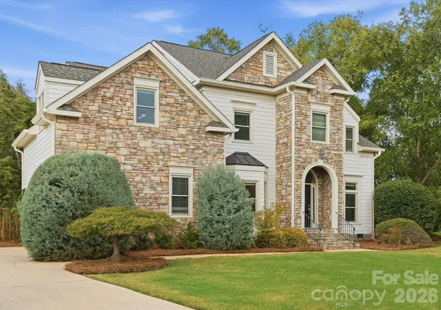 Photo 1 of Single family home for sale at 123 Topsail Pl, Mooresville, NC 28117 | MLS# 4406853 | Listing updated on 2026-09-25