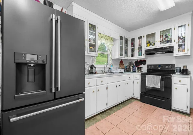 Photo 4 of Single family home for sale at 5149 Bloomfield Est, Granite Falls, NC 28630 | MLS# 4406868 | Listing updated on 2026-08-01
