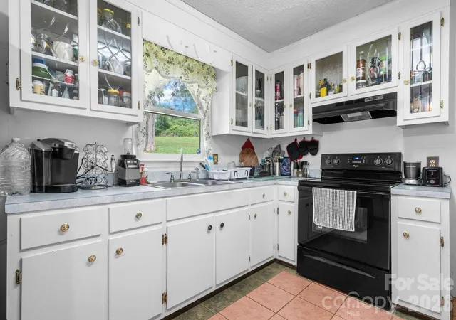 Photo 5 of Single family home for sale at 5149 Bloomfield Est, Granite Falls, NC 28630 | MLS# 4406868 | Listing updated on 2026-08-01