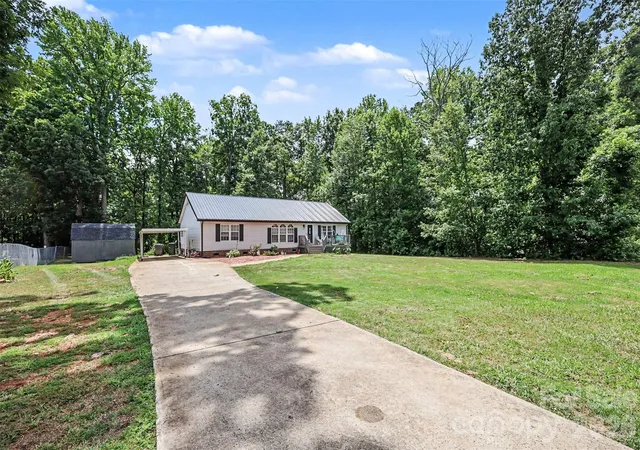 2nd image of 1756 Martin Rd, Kings Mountain, NC 28086 | MLS# 4406876