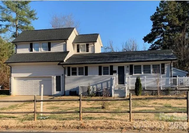 1st image of 525 Kelly Ave, Mooresville, NC 28115 | MLS# 4406896