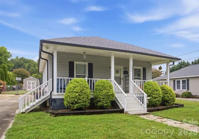 2nd image of 2412 Jackson St, Belmont, NC 28012 | MLS# 4406899