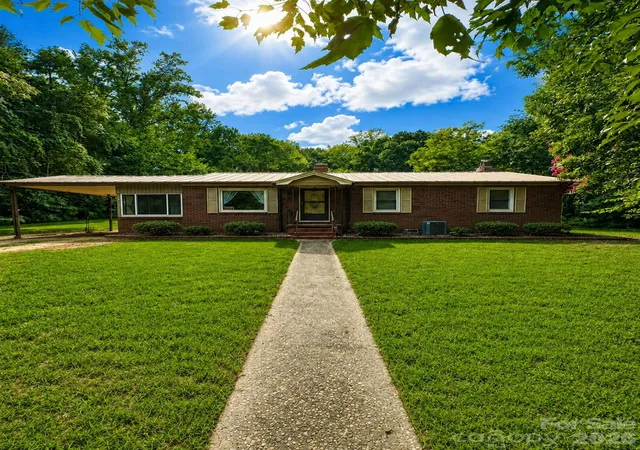 1st image of 305 N Milford Dr, Salisbury, NC 28144 | MLS# 4406904