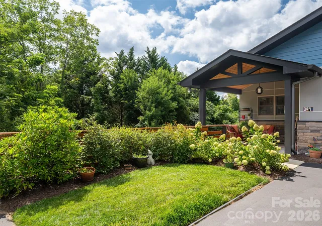 Photo 3 of Townhouse for sale at 309 Ava Ln, Asheville, NC 28804 | MLS# 4406925 | Listing updated on 2026-10-04