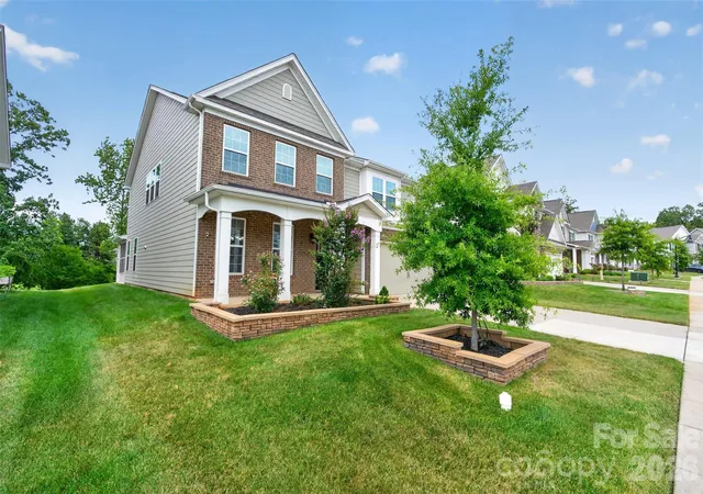 Photo 3 of Single family home for sale at 3455 Friendship St, Fort Mill, SC 29707 | MLS# 4406926 | Listing updated on 2026-08-16