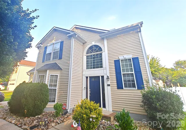 2nd image of 9026 Shenington Pl, Charlotte, NC 28216 | MLS# 4406928