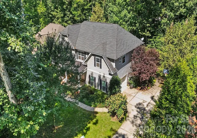 Photo 2 of Single family home for sale at 128 Harvest Wind Ct, Mooresville, NC 28115 | MLS# 4406954 | Listing updated on 2026-09-22