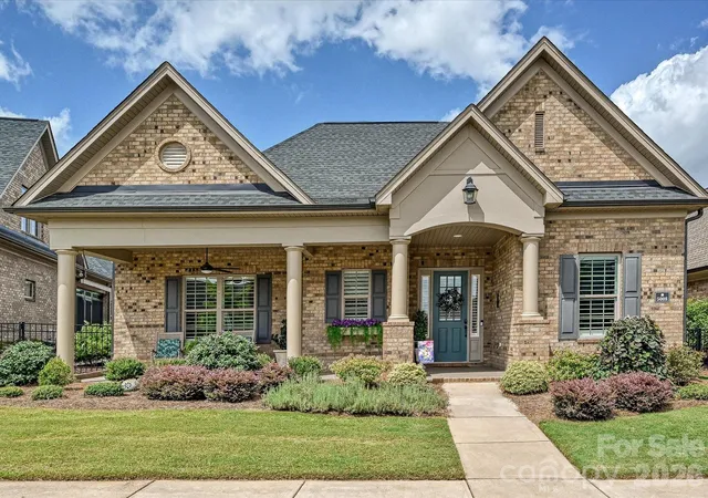 Photo 1 of Single family home for sale at 5008 Vita Way, Belmont, NC 28012 | MLS# 4406973 | Listing updated on 2026-08-20