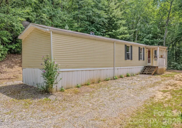 Photo 1 of Single family home for sale at 23 Tom Worley Rd, Leicester, NC 28748 | MLS# 4406985 | Listing updated on 2026-08-29