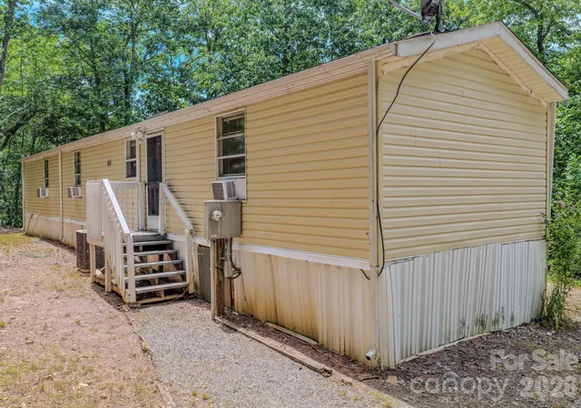 Photo 2 of Single family home for sale at 23 Tom Worley Rd, Leicester, NC 28748 | MLS# 4406985 | Listing updated on 2026-08-29