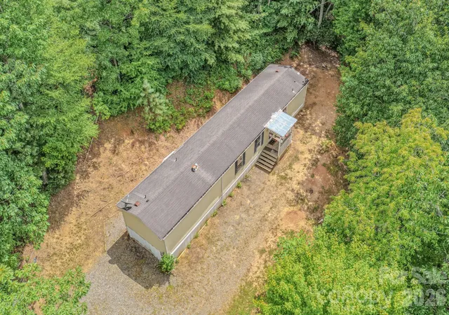 Photo 5 of Single family home for sale at 23 Tom Worley Rd, Leicester, NC 28748 | MLS# 4406985 | Listing updated on 2026-08-29