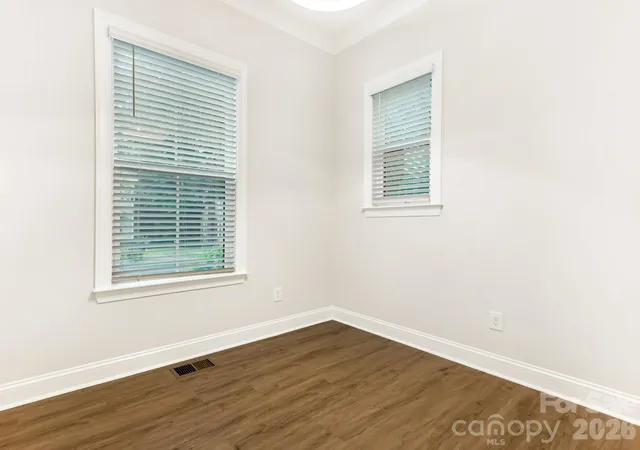 5th image of 428 Woodvale Pl, Charlotte, NC 28208 | MLS# 4406987