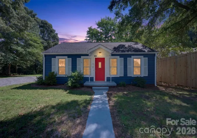 1st image of 620 10th Street Blvd Nw, Hickory, NC 28601 | MLS# 4406989