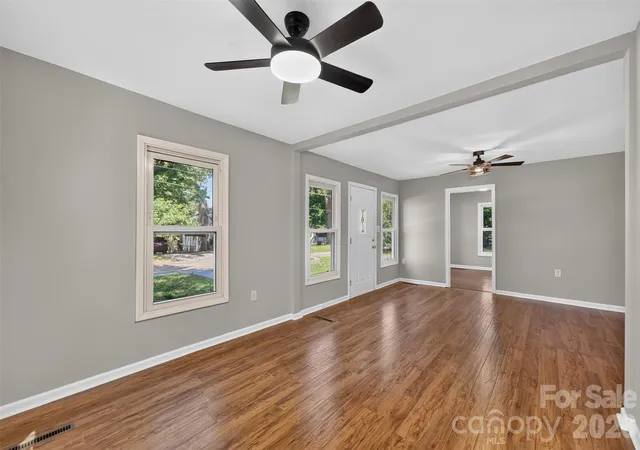 4th image of 620 10Th Street Blvd Nw, Hickory, NC 28601 | MLS# 4406989