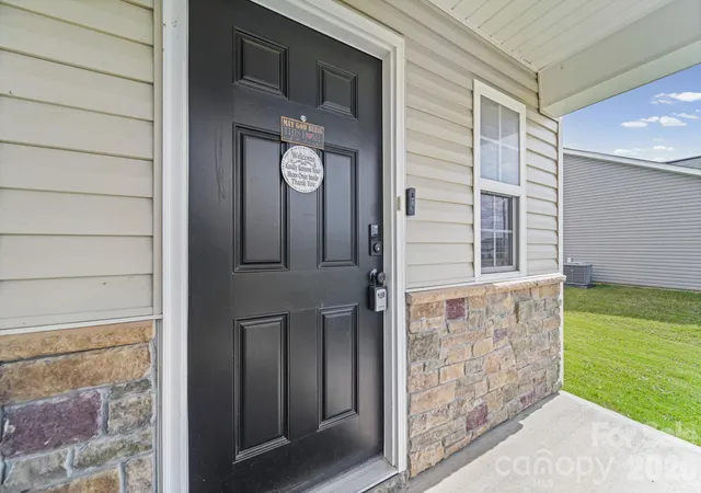 5th image of 282 Aubrey Woods Dr, Kings Mountain, NC 28086 | MLS# 4406998