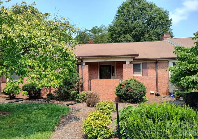 Photo 1 of Townhouse for sale at 104 Swaim Ct, Salisbury, NC 28147 | MLS# 4407010 | Listing updated on 2026-08-26