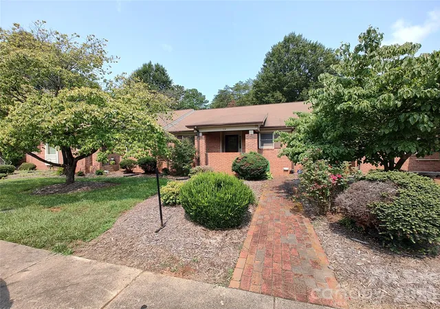 Photo 3 of Townhouse for sale at 104 Swaim Ct, Salisbury, NC 28147 | MLS# 4407010 | Listing updated on 2026-08-26