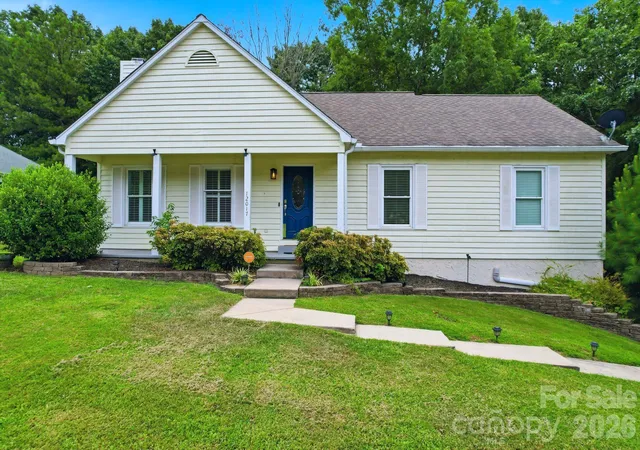 2nd image of 12017 Baywoods Dr, Fort Mill, SC 29708 | MLS# 4407015