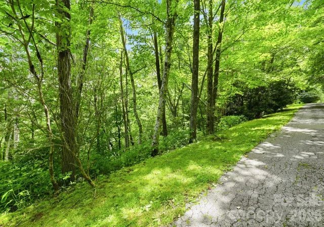 Photo 3 of Land for sale at 0 Bent Oak Dr #6, Waynesville, NC 28786 | MLS# 4407018 | Listing updated on 2026-09-25