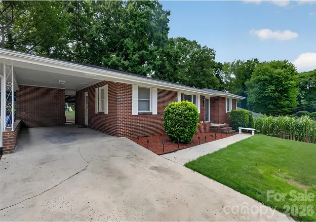 Photo 3 of Single family home for sale at 1103 Holmes Ave, Salisbury, NC 28144 | MLS# 4407019 | Listing updated on 2026-08-30