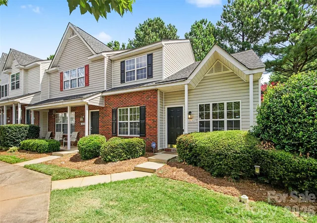 Photo 1 of Townhouse for sale at 10030 Pergola View Ct, Charlotte, NC 28213 | MLS# 4407038 | Listing updated on 2026-09-21