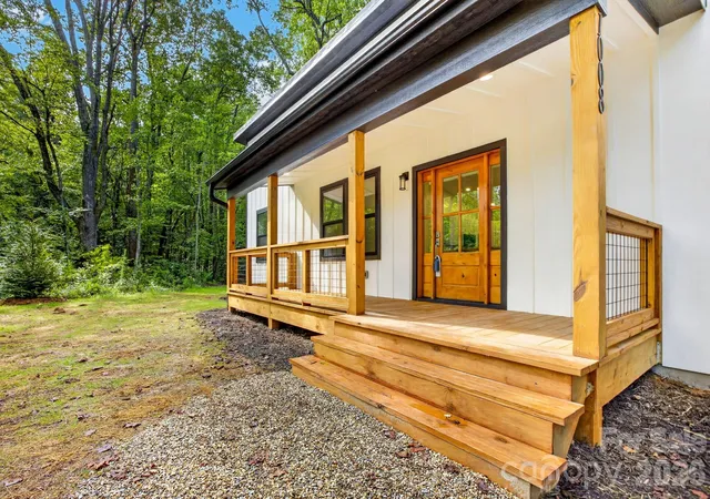 3rd image of 1008 Bell Mountain Rd, Zirconia, NC 28790 | MLS# 4407045