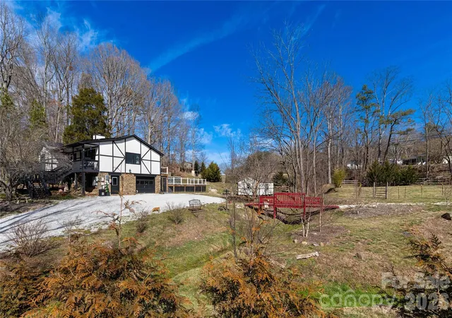 5th image of 5 Northlake Dr, Weaverville, NC 28787 | MLS# 4407082
