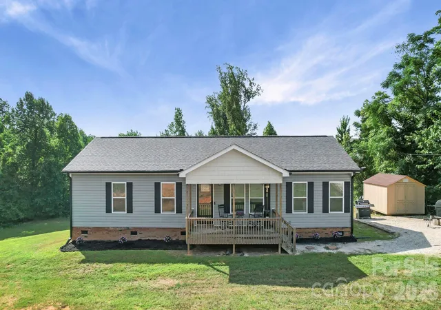 Photo 1 of Single family home for sale at 360 Sparkleberry Ln, York, SC | MLS# 4407105 | Listing updated on 2026-08-05