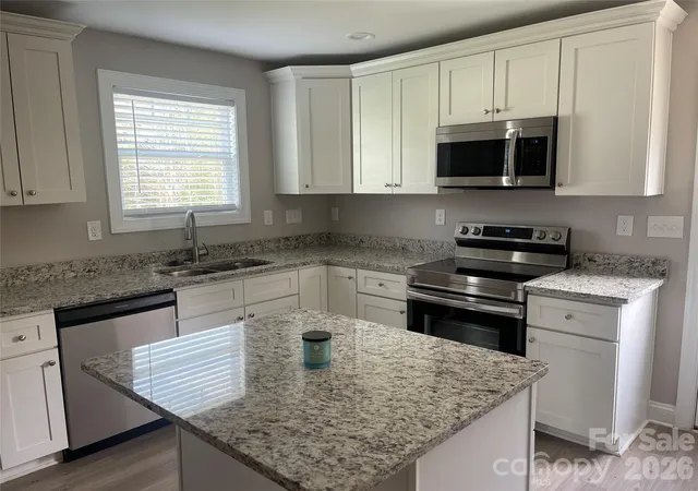 Photo 3 of Single family home for sale at 1711 Greenbrooke Rd, Hudson, NC 28638 | MLS# 4407114 | Listing updated on 2026-09-28