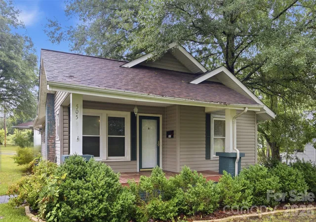 2nd image of 505 S Battleground Ave, Kings Mountain, NC 28086 | MLS# 4407116