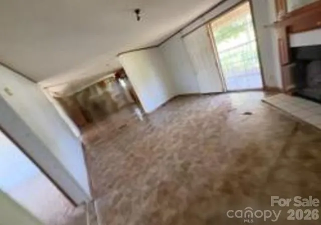 Photo 3 of Sale Pending at 887 Stephens Rd, Lumberton, NC 28358 | MLS# 4407123 | Listing updated on 2026-09-03