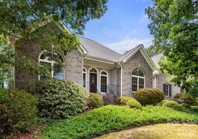image of 1012 Catawba Shores Dr, Rock Hill, SC 29730 | MLS# 4407140