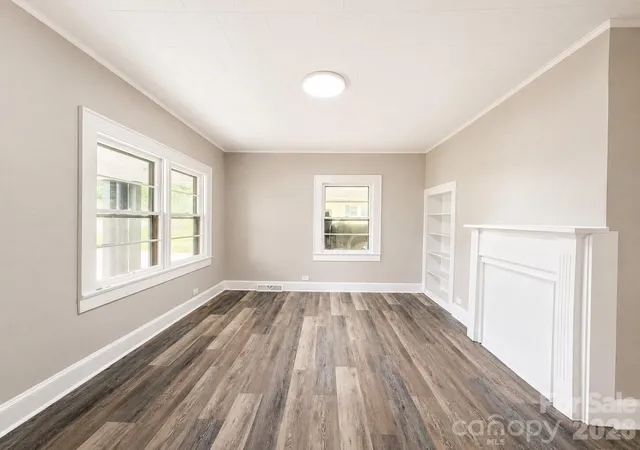 Photo 3 of Single family home for sale at 113 Mountain View St, Morganton, NC 28655 | MLS# 4407157 | Listing updated on 2026-09-04