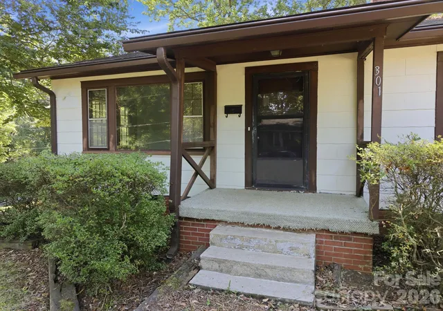 2nd image of 301 Meadow St, Spencer, NC 28159 | MLS# 4407172