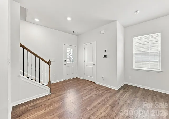 5th image of 8133 Clairwood Dr, Charlotte, NC 28269 | MLS# 4407183