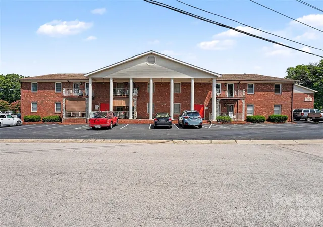 2nd image of 112 Briarcliff Dr, Kannapolis, NC 28081 | MLS# 4407191