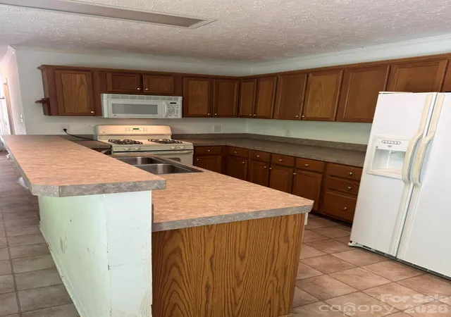 Photo 4 of Single family home for sale at 83 Tall Timber Dr, Sylva, NC 28779 | MLS# 4407195 | Listing updated on 2026-09-04
