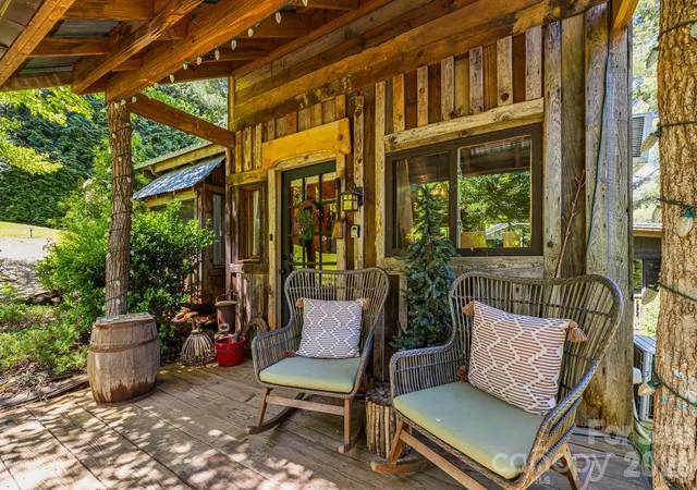 4th image of 107 111 Hougie Heaven Ln, Franklin, NC 28734 | MLS# 4407201
