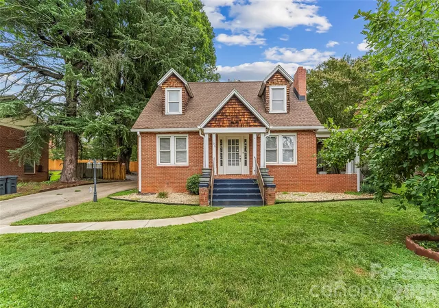 2nd image of 105 S Anderson St, Morganton, NC 28655 | MLS# 4407204