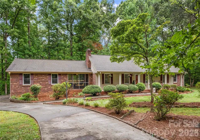 Photo 2 of Sale Pending at 101 Magnolia Dr, Mount Holly, NC 28120 | MLS# 4407212 | Listing updated on 2026-09-26