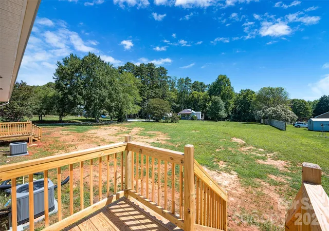 Listing Photo 2 - Condo for sale in building located at 4000 Herman Sipe Rd, Conover, NC 28613 - Unit #