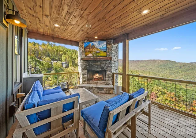 Photo 3 of Single family home for sale at 158 Elderberry Cir, Boone, NC 28607 | MLS# 4407222 | Listing updated on 2026-07-25